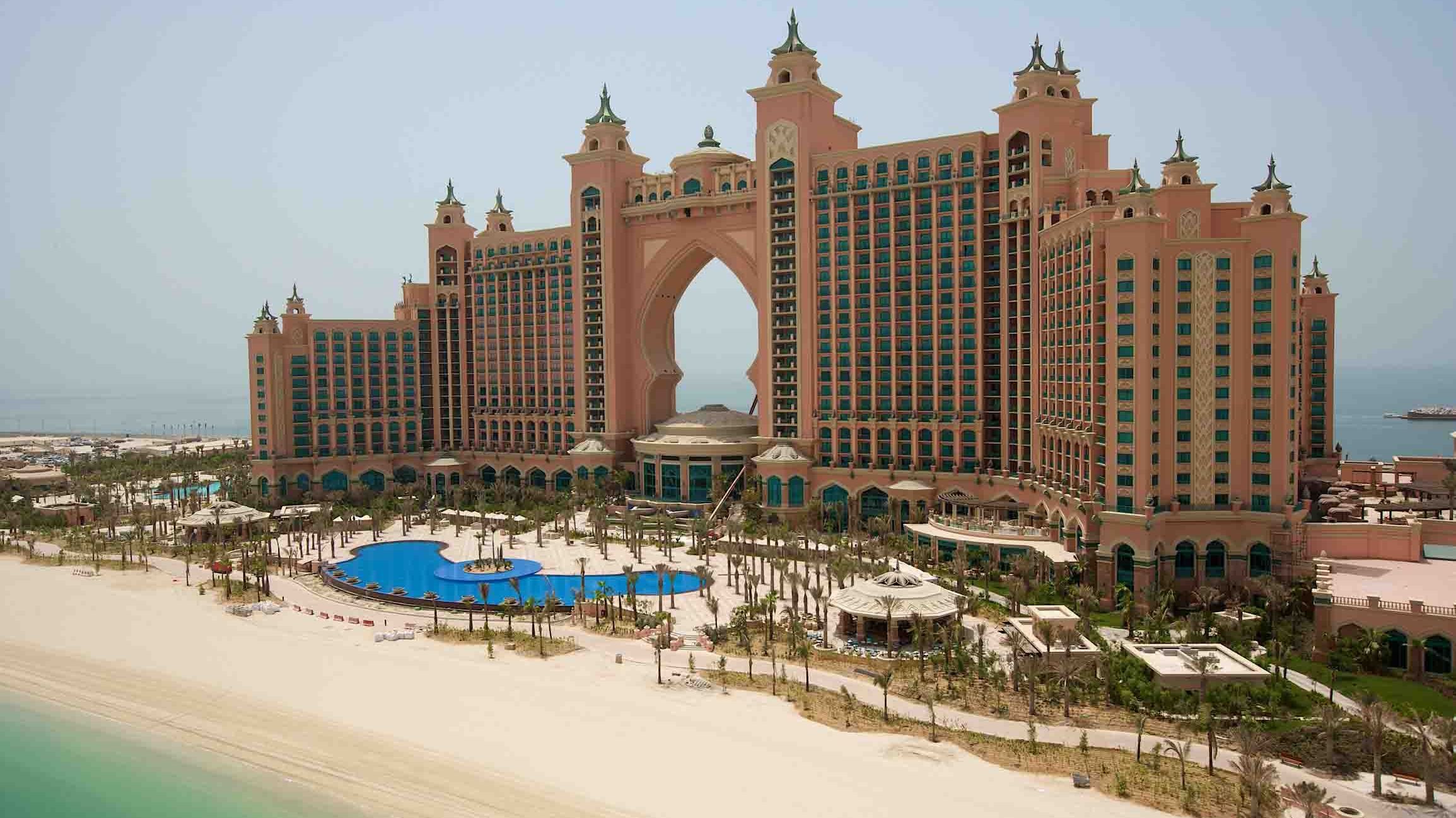 Atlantis beach dubai