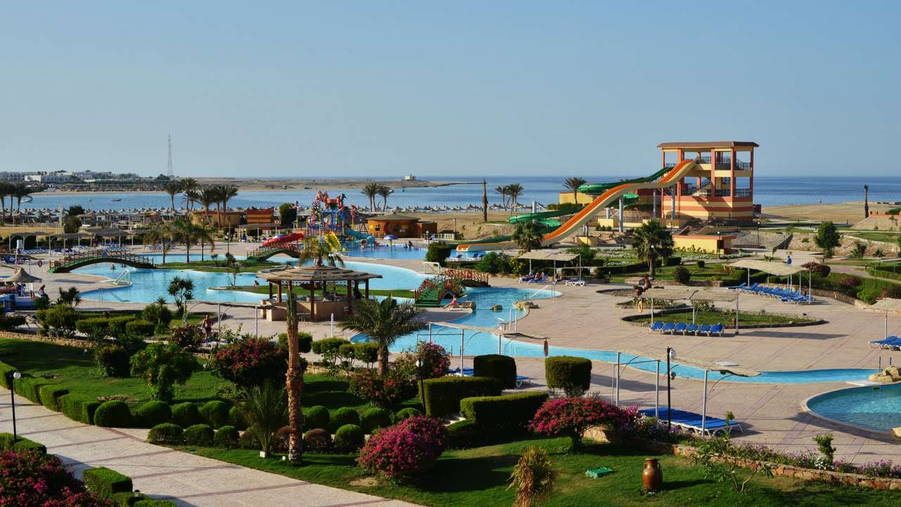 El Malikia Resort Abu Dabbab 5*